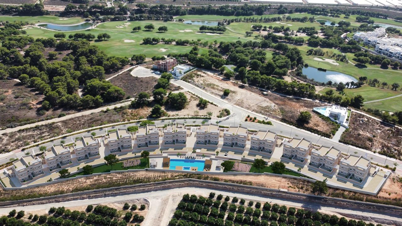 Nowoczesne bungalowy przy polu golfowym w Lo Romero Golf