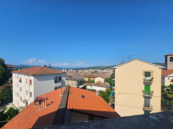 Mieszkanie z miejscem parkingowym w Acqui Terme