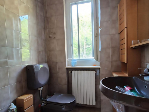 Dom wolnostojący z panoramicznym widokiem w Ponzone