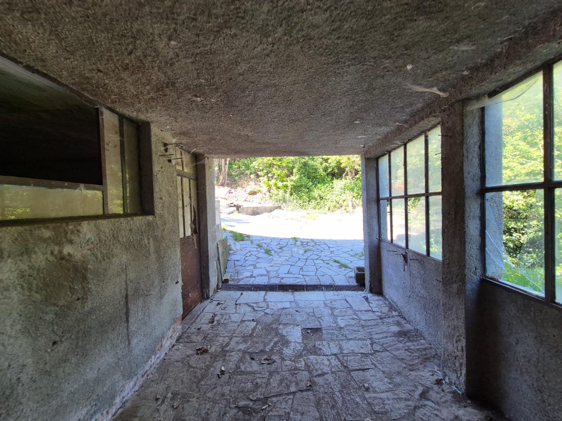 Dom wolnostojący z panoramicznym widokiem w Ponzone