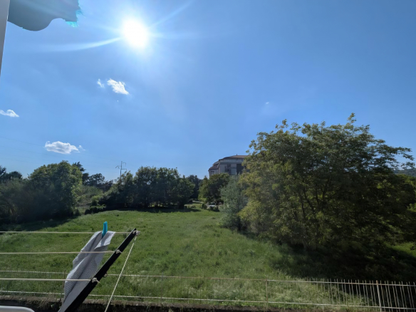 Mieszkanie po remoncie z dużym balkonem w centrum Acqui Terme