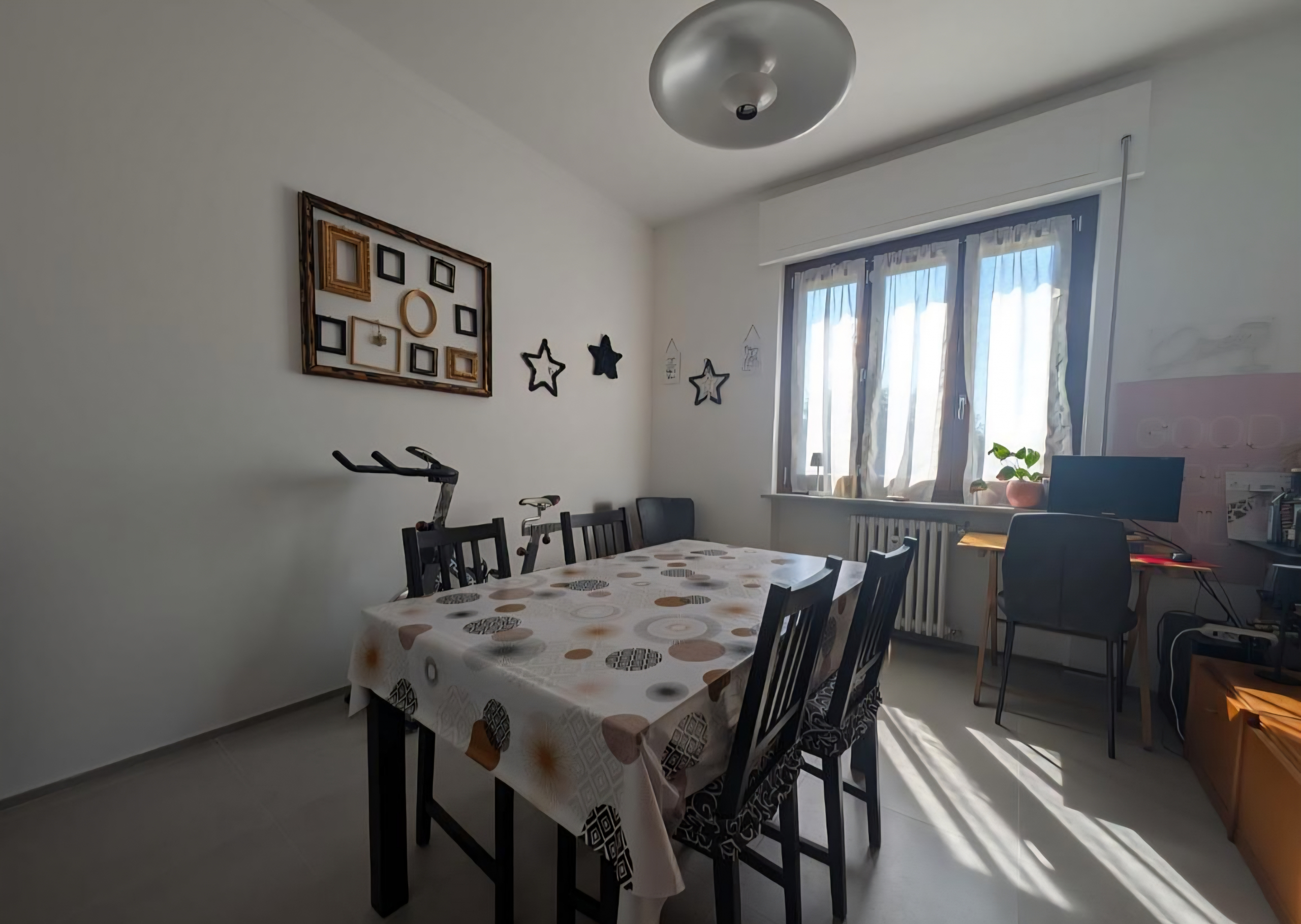 Mieszkanie po remoncie z dużym balkonem w centrum Acqui Terme