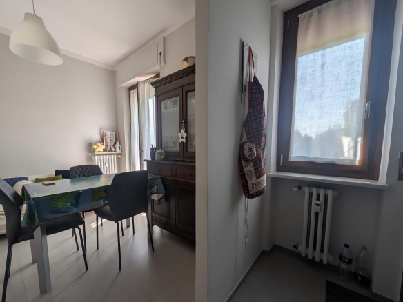 Mieszkanie po remoncie z dużym balkonem w centrum Acqui Terme