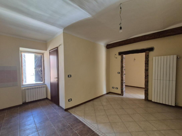 Mieszkanie dwupokojowe do remontu w centrum Ponti