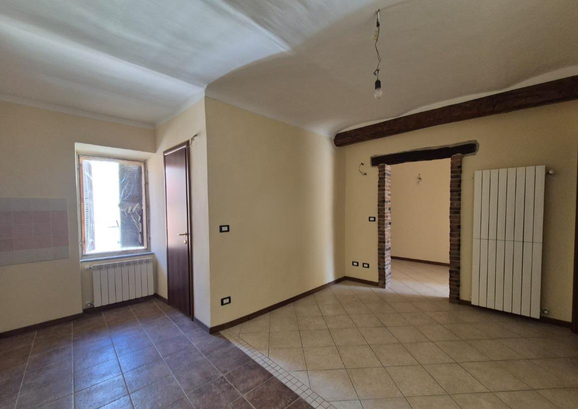Mieszkanie dwupokojowe do remontu w centrum Ponti