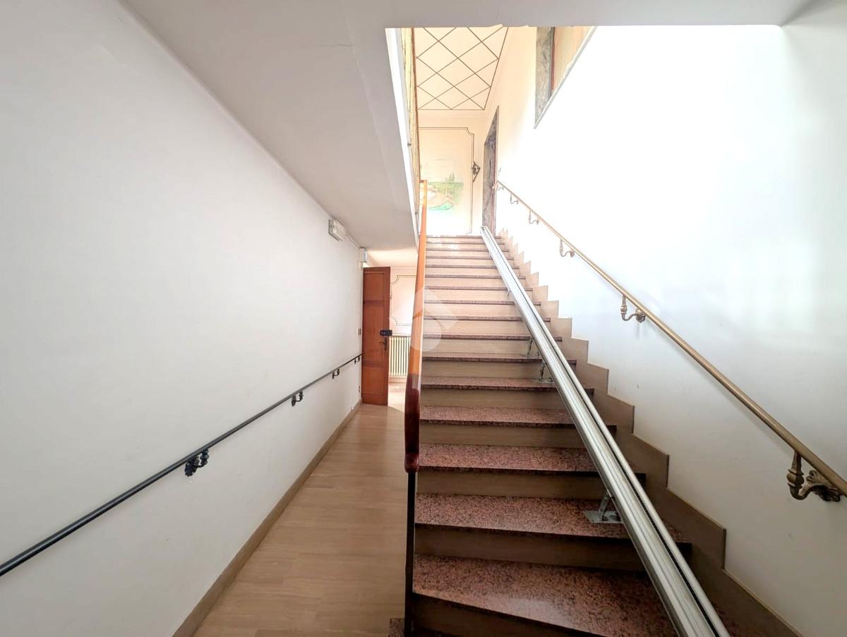Wolnostojący dom z dwoma niezależnymi mieszkaniami w Rivalta Bormida – Piemont