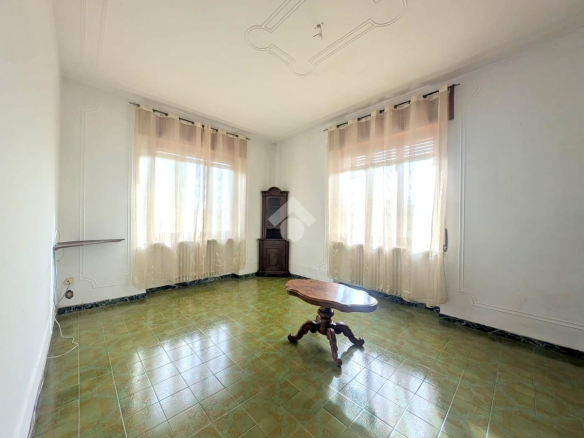 Wolnostojący dom z dwoma niezależnymi mieszkaniami w Rivalta Bormida – Piemont