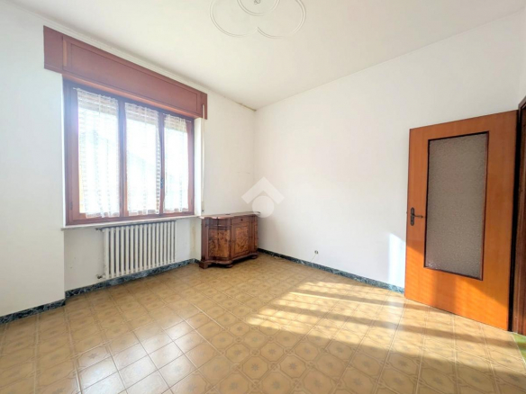Wolnostojący dom z dwoma niezależnymi mieszkaniami w Rivalta Bormida – Piemont