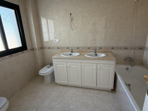 Gotowe do zamieszkania apartamenty w Lomas de Campoamor – Orihuela Costa