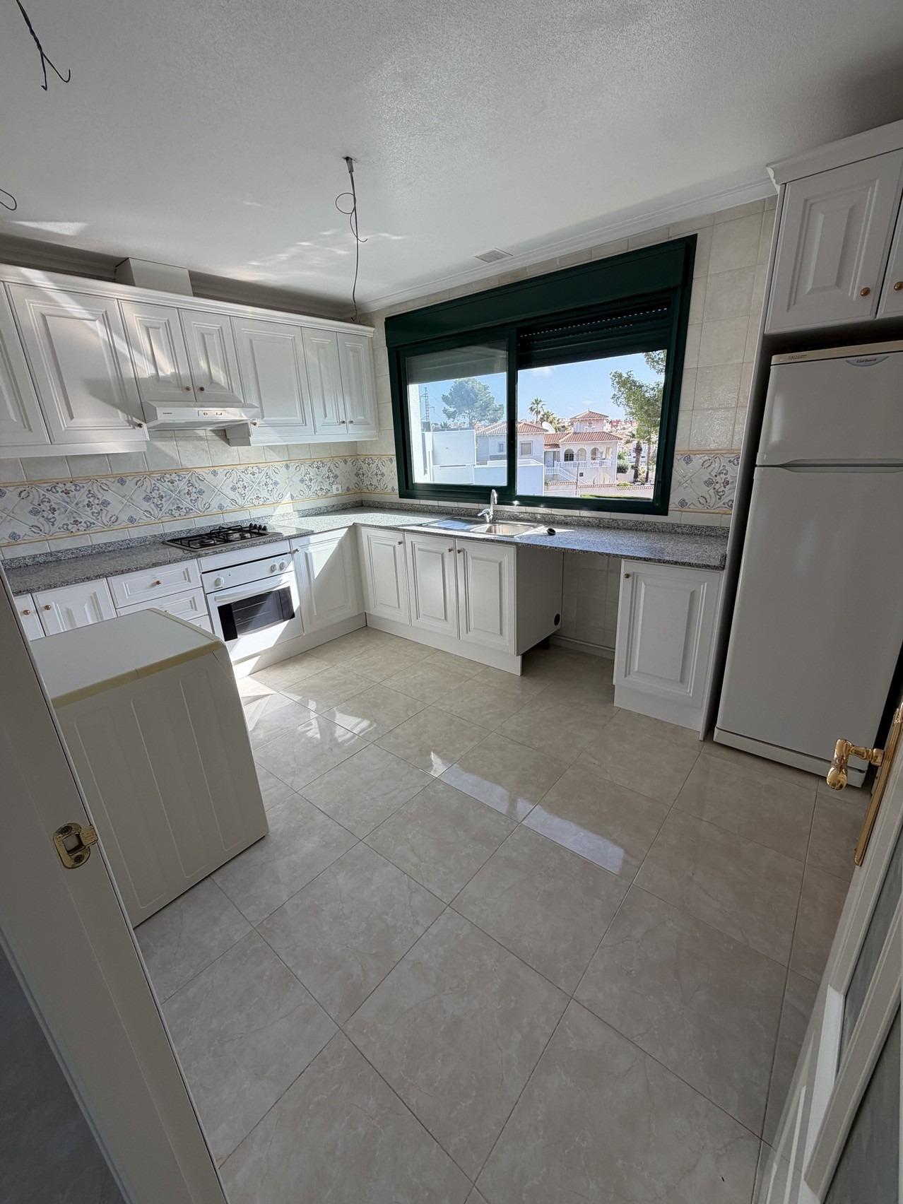 18-11-1.jpg-1 Gotowe do zamieszkania apartamenty w Lomas de Campoamor – Orihuela Costa