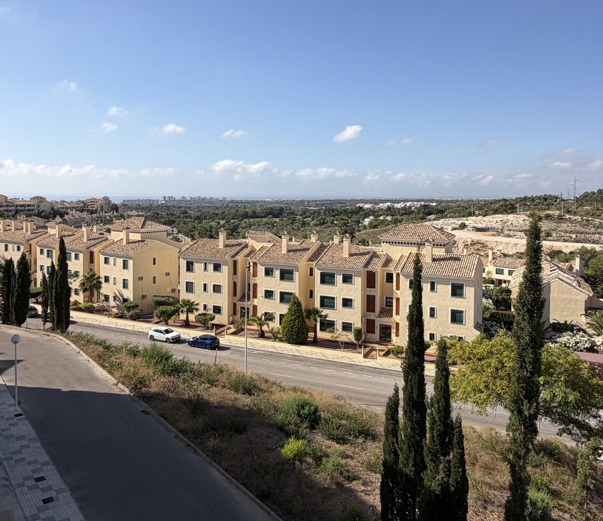18-3-1.jpg-1 Gotowe do zamieszkania apartamenty w Lomas de Campoamor – Orihuela Costa