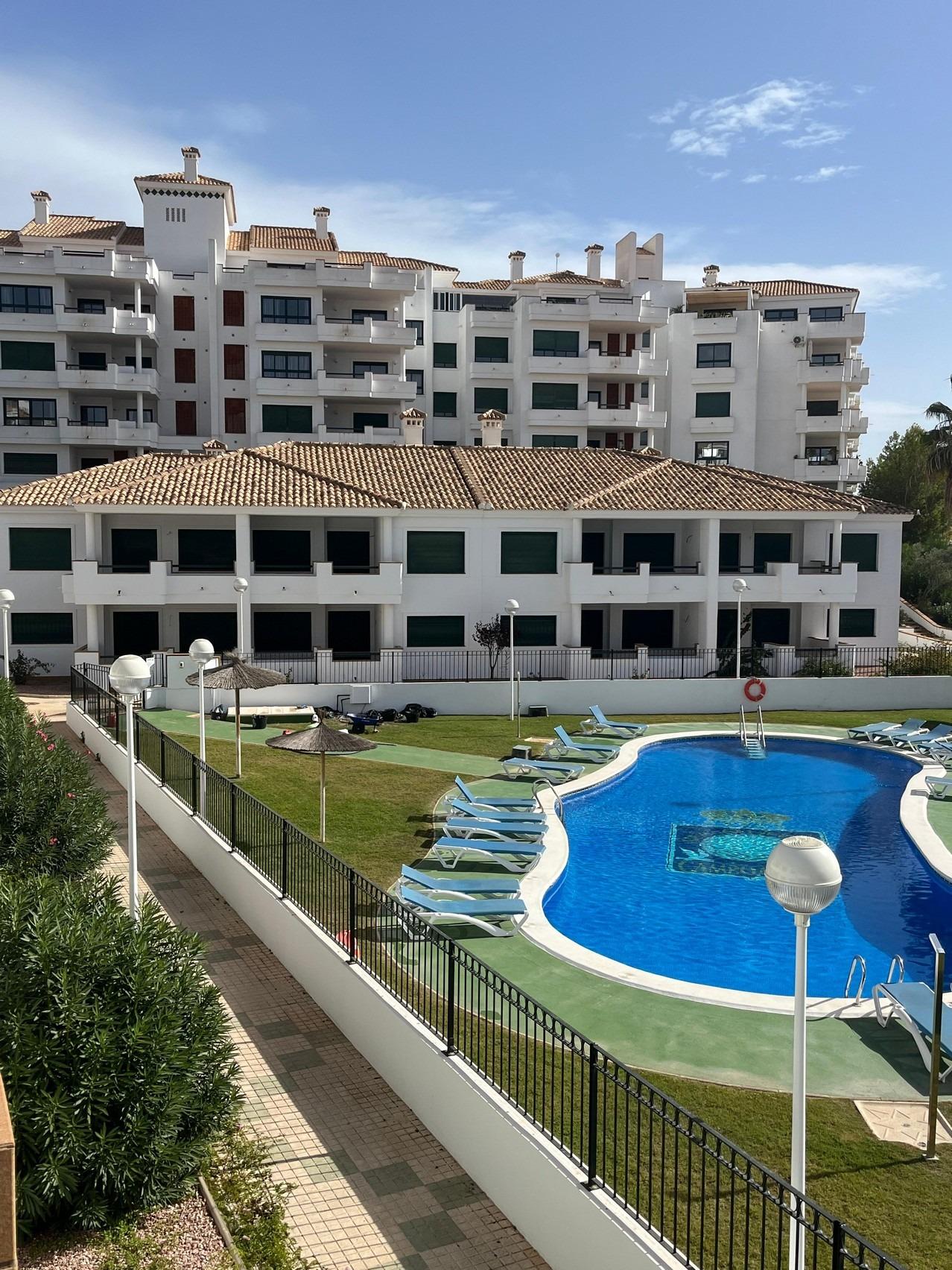 18-5-1.jpg-1 Gotowe do zamieszkania apartamenty w Lomas de Campoamor – Orihuela Costa