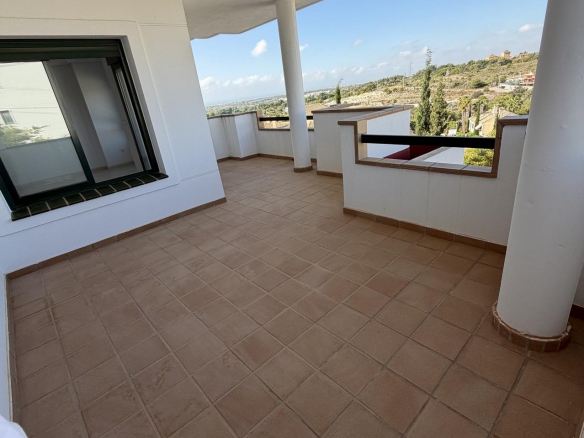 Gotowe do zamieszkania apartamenty w Lomas de Campoamor – Orihuela Costa
