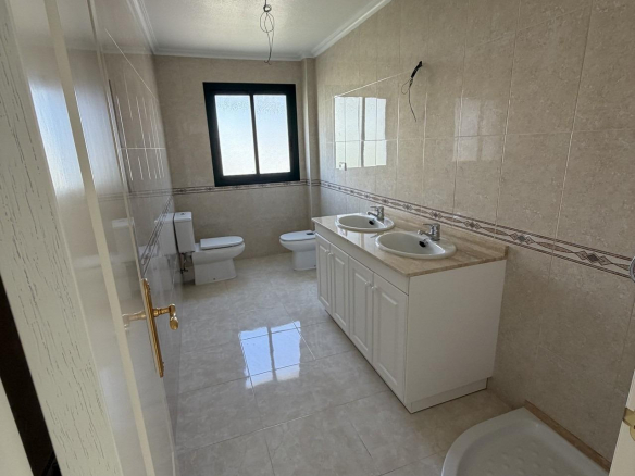 Gotowe do zamieszkania apartamenty w Lomas de Campoamor – Orihuela Costa