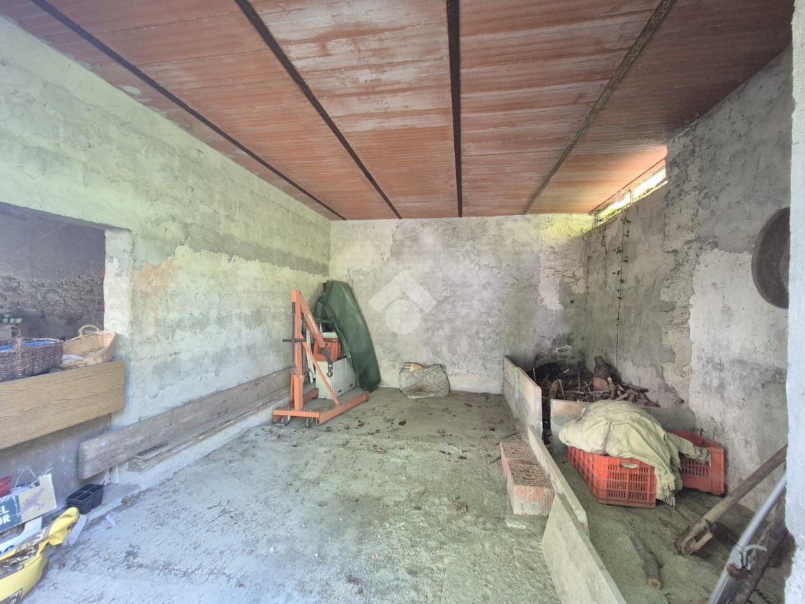 Dom wolnostojący z dodatkową ziemią na sprzedaż w Prasco
