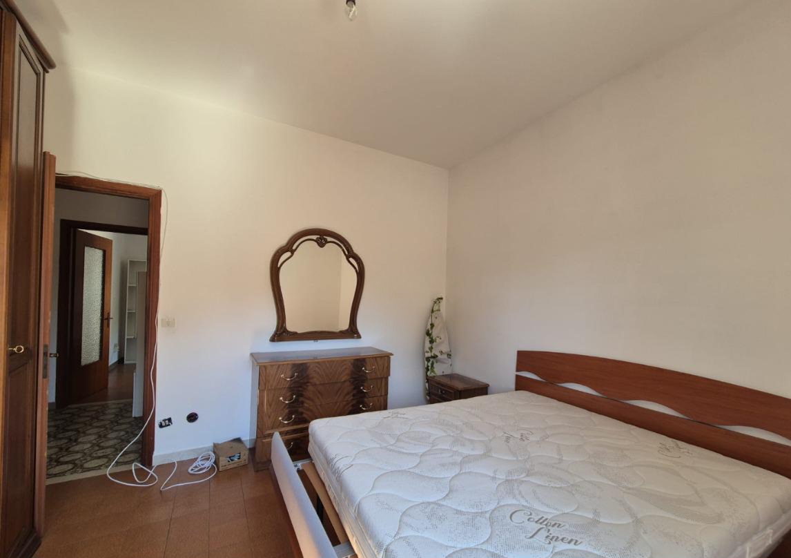 1000126929 Mieszkanie z 2 sypialniami, garażem i balkonem w Terzo – Piemont