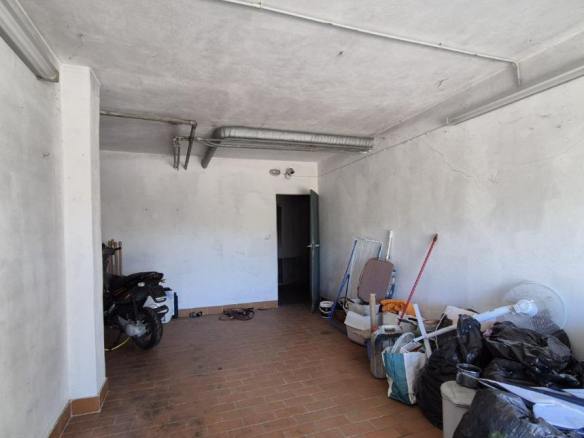 Mieszkanie z 2 sypialniami, garażem i balkonem w Terzo – Piemont