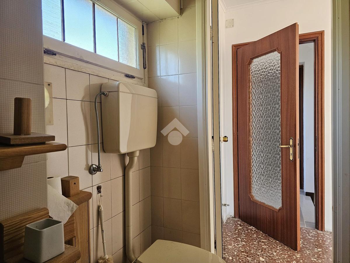 gallery-111 Dom wolnostojący z dużym ogrodem i garażem w Cassine