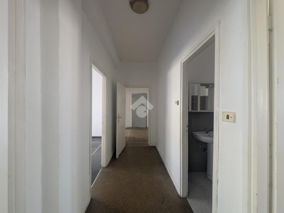 Przestronne mieszkanie 130 m² z 3 sypialniami w centrum Acqui Terme