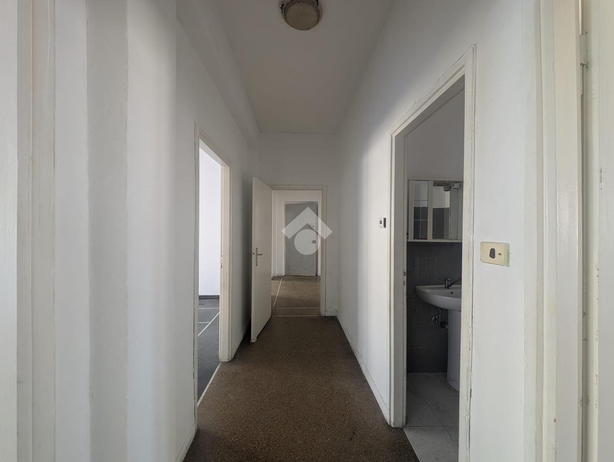 gallery-17 Przestronne mieszkanie 130 m² z 3 sypialniami w centrum Acqui Terme