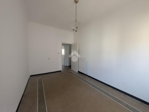Przestronne mieszkanie 130 m² z 3 sypialniami w centrum Acqui Terme