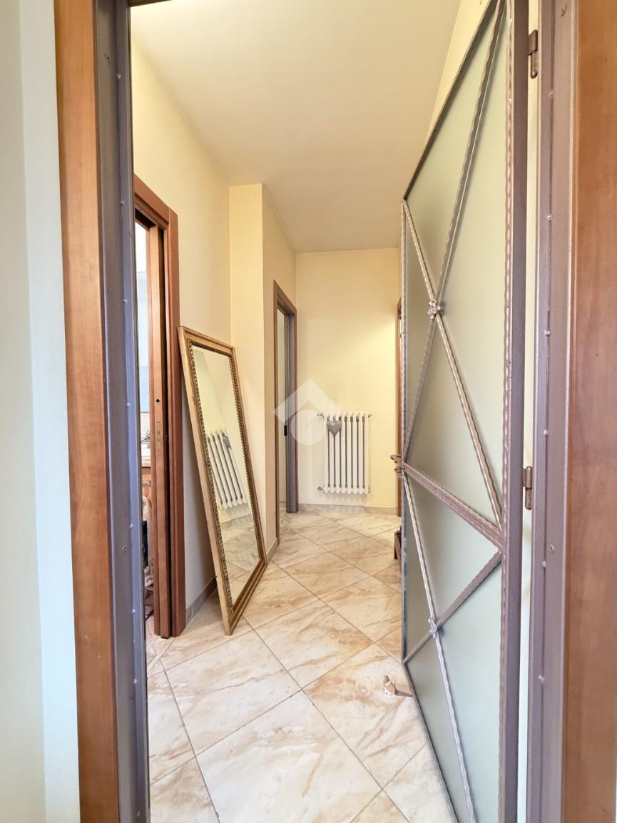 gallery-209 Dom wolnostojący z ogrodem i dużym garażem niedaleko Acqui Terme