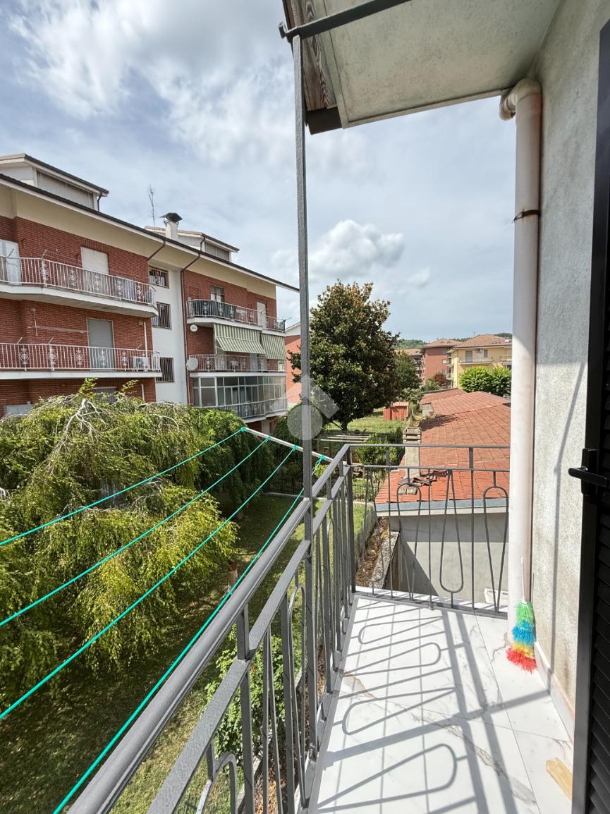 Przestronny dom wolnostojący z ogrodem i możliwością wydzielenia drugiego mieszkania w Acqui Terme
