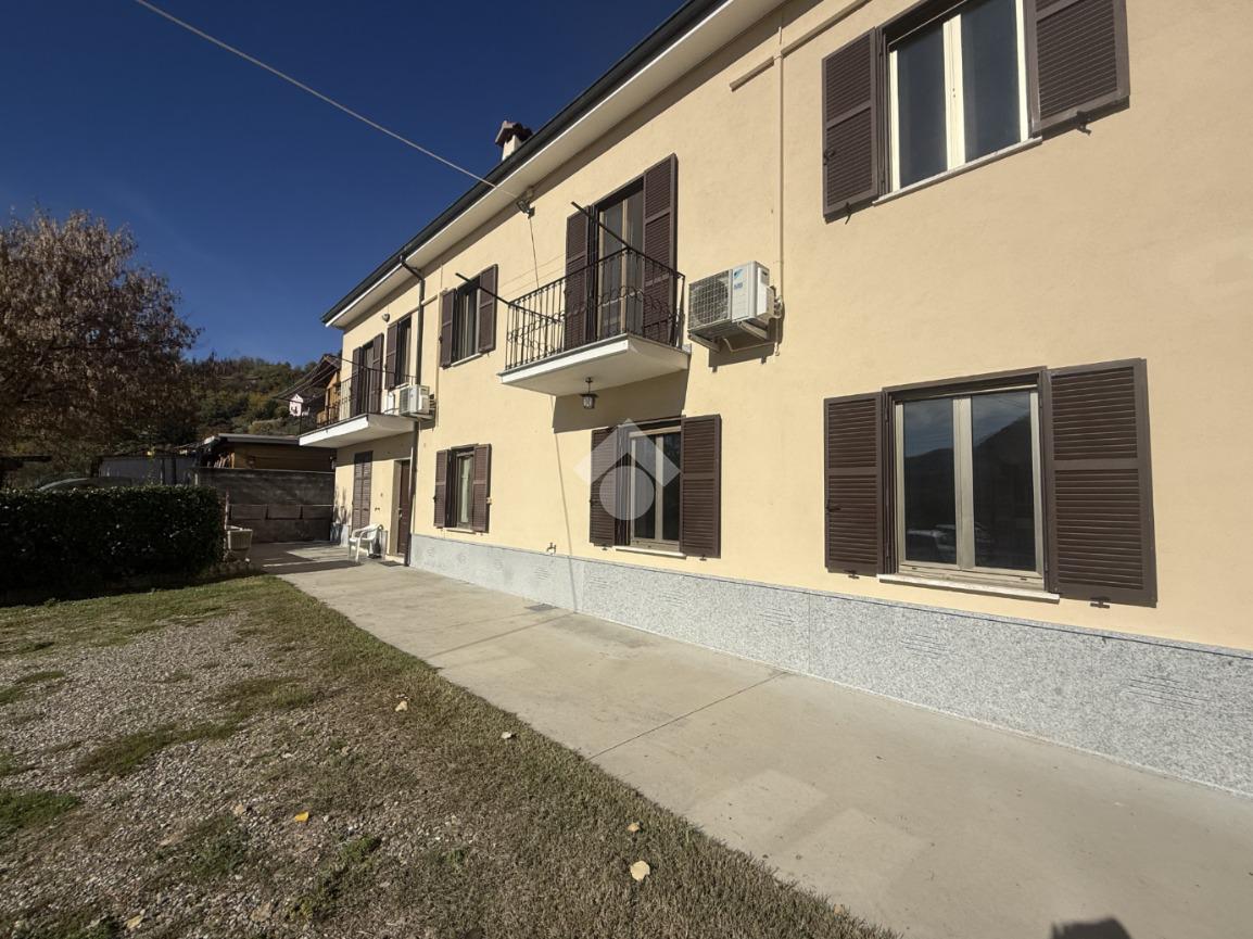 gallery-178 Dom dwurodzinny z dużym ogrodem i garażem na 3 samochody w Acqui Terme